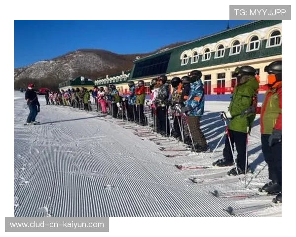 冰雪运动学院开展少儿滑雪教学的师资轮训与考核，滑雪培训视频教程
